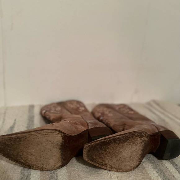 Shyanne Maisie Floral Embroidered Western Leather Boots - Picture 4 of 5